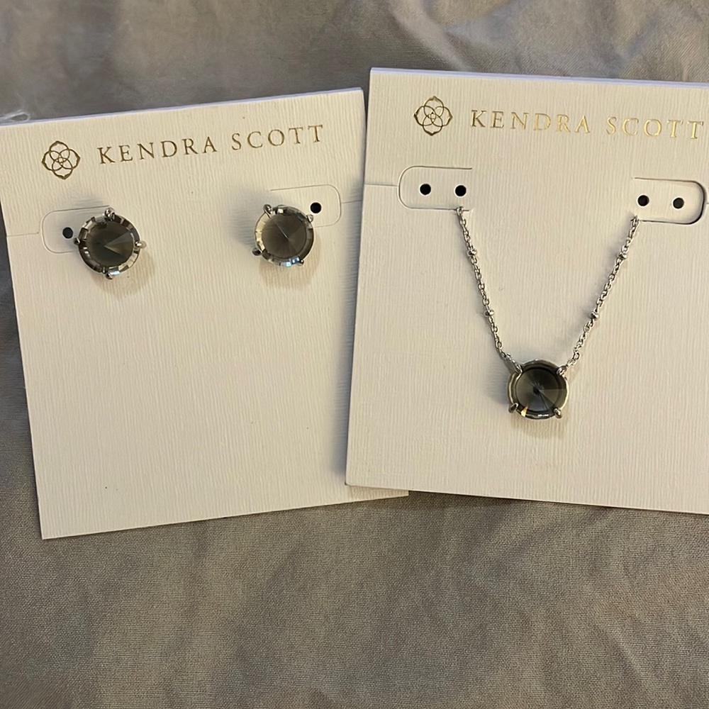 Kendra Scott Earring and necklace set